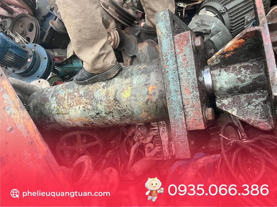 Thu mua máy móc cơ khí hư cũ