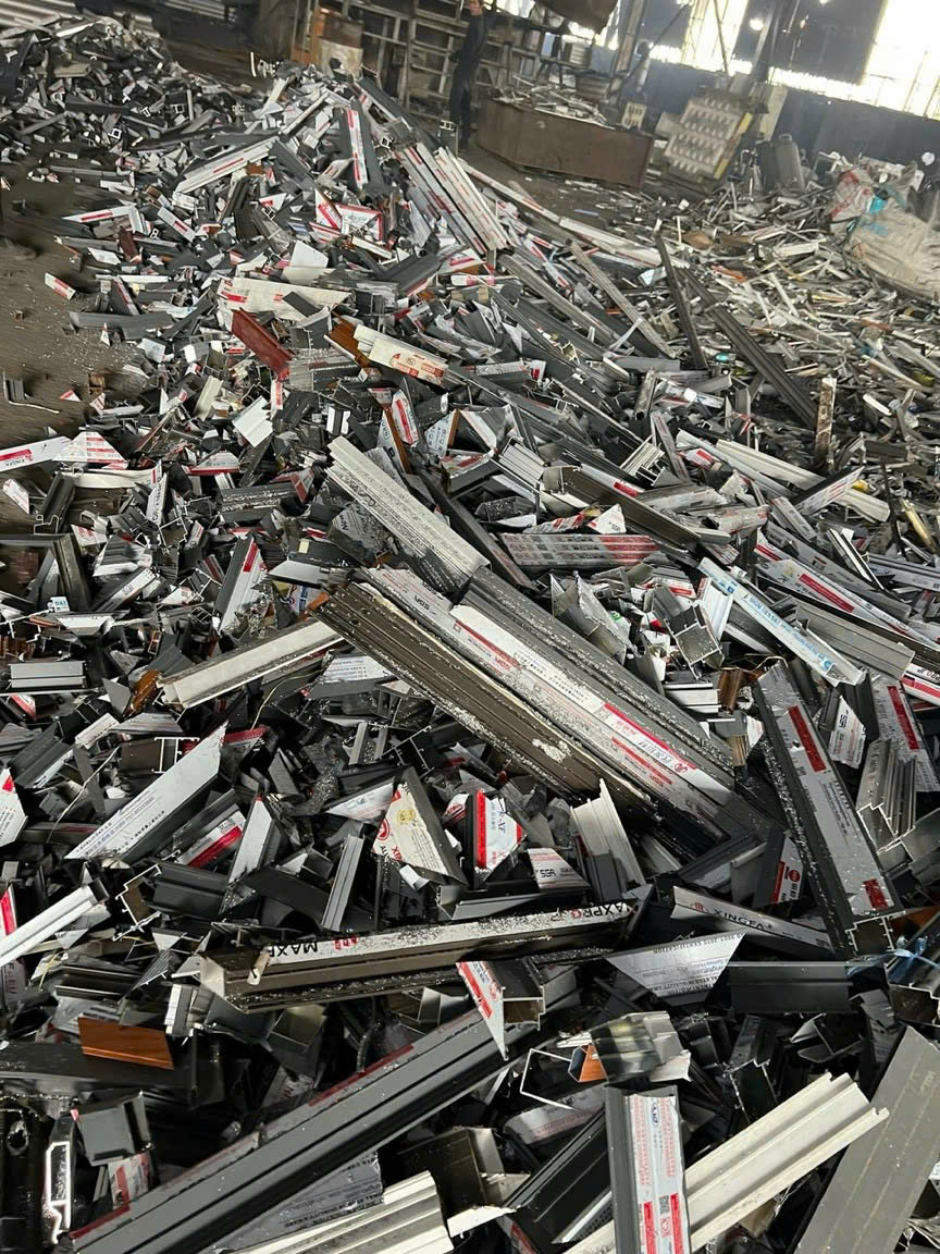 Thu mua phế liệu Bình Dương của Phế Liệu Quang Tuấn